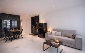 Modern Maubourg Élégance et Prestige à Cannes
